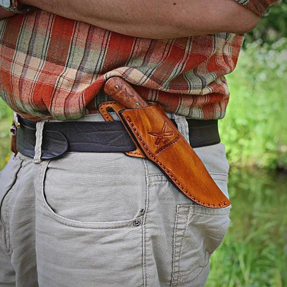 Rainforest Camping: The Best Knives for Hunting, BBQ, and Outdoor Adventures