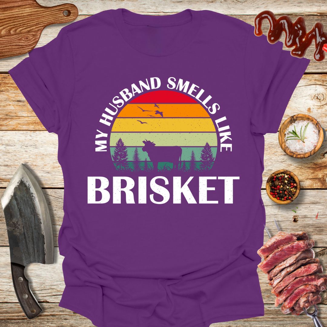 My husband smells like brisket "retro" T-Shirt - The Cavemanstyle