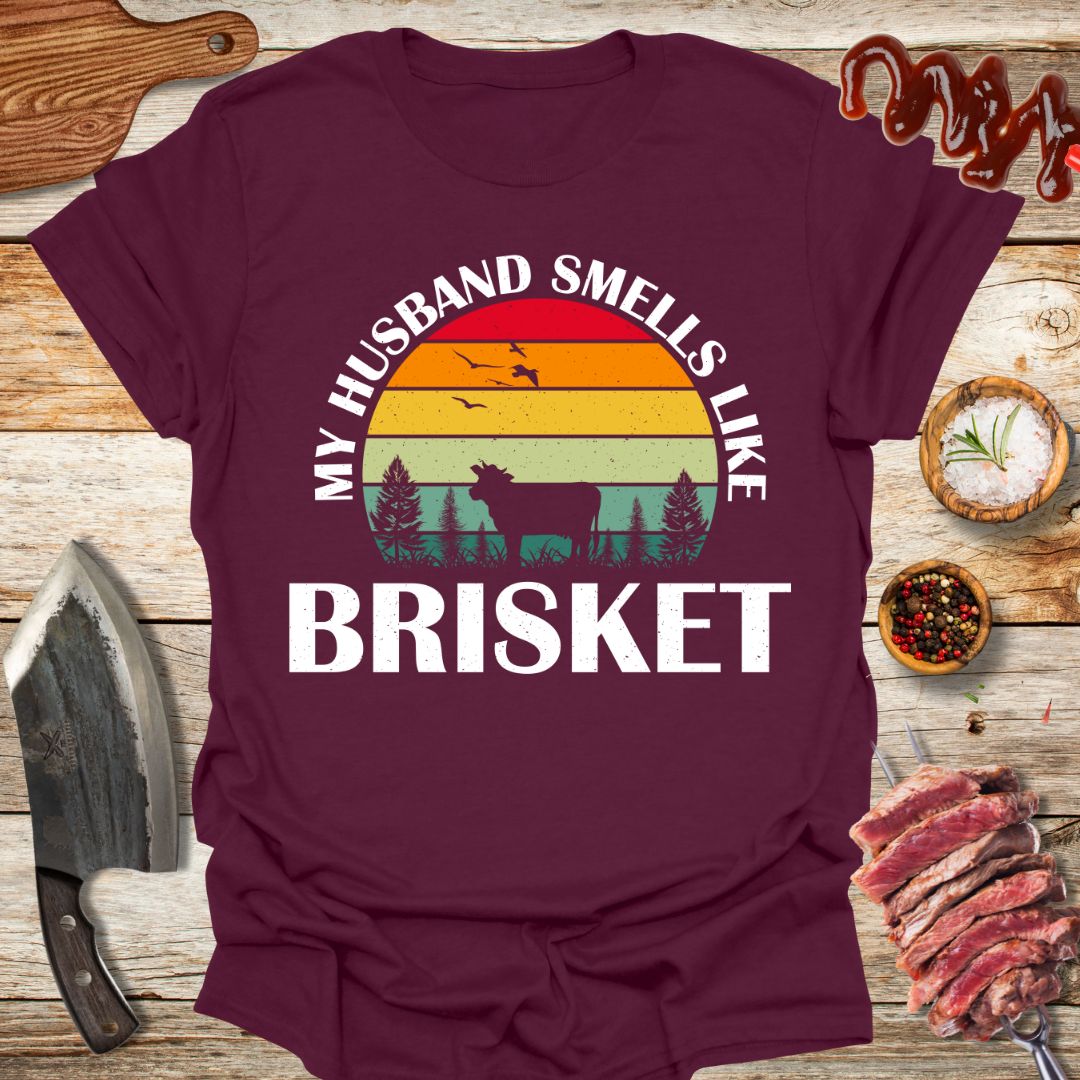 My husband smells like brisket "retro" T-Shirt - The Cavemanstyle